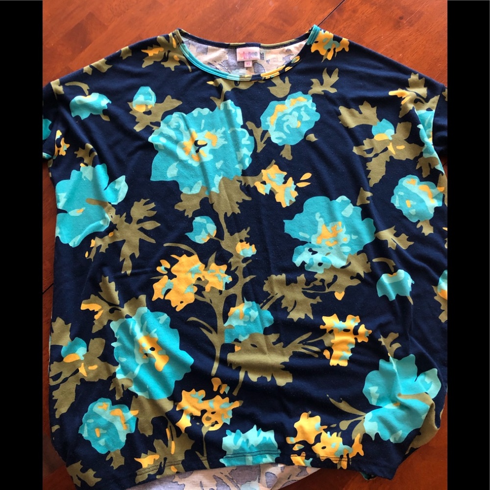 Lularoe shirt